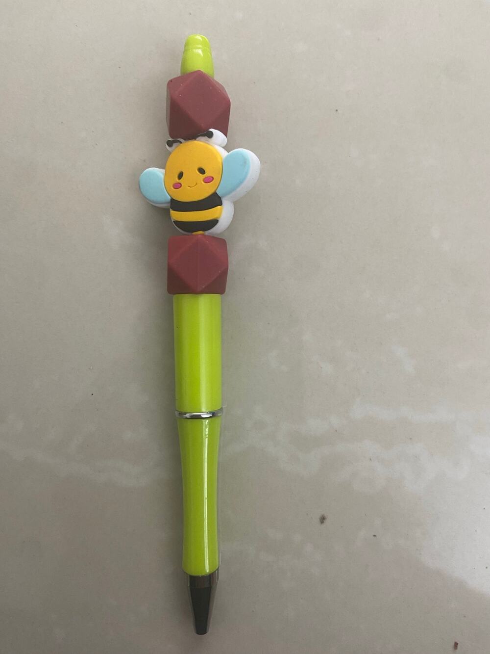 Bee pen
